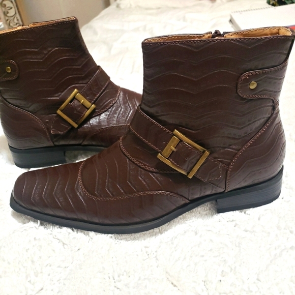 NEW  FARANZI..brown Leather Ankle Boots..size:9.5 main image 9